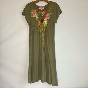 Johnny Was Olive Green Love Embroidered Vneck Dress Size Large